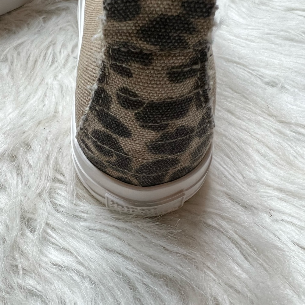 Gypsy Jazz Adalyn Sneakers - Picture 4 of 5